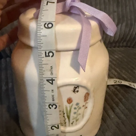 Rae Dunn White Ceramic Jar with Floral Pattern- BLOOM- NWT - Picture 9 of 11